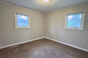 140 Nashua St, Park Forest, IL 60466 - Photo 14