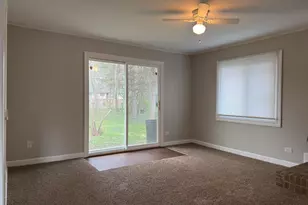 140 Nashua St, Park Forest, IL 60466 - Photo 6