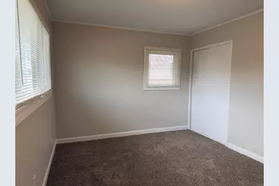 140 Nashua Street, Park Forest, IL 60466 - Photo 12