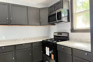 618 Napoleon St, Rockford, IL 61103 - Photo 12