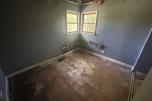 246 Arrowhead St, Park Forest, IL 60466 - Photo 6