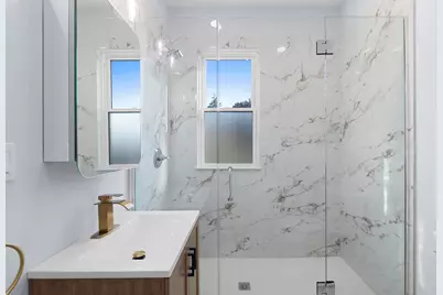 3805 W Belle Plaine Avenue #2W, Chicago, IL 60618 - Photo 8