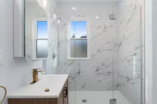 3805 W Belle Plaine Ave, Chicago, IL 60618 - Photo 8