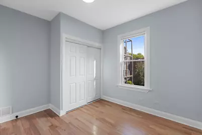 3805 W Belle Plaine Avenue #2W, Chicago, IL 60618 - Photo 10