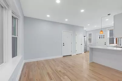 3805 W Belle Plaine Avenue #2W, Chicago, IL 60618 - Photo 6