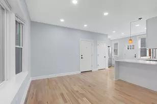 3805 W Belle Plaine Ave, Chicago, IL 60618 - Photo 6