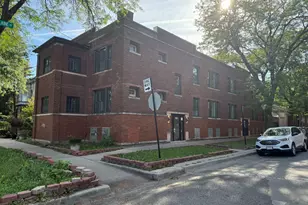 3805 W Belle Plaine Ave, Chicago, IL 60618 - Photo 1