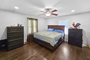 934 Vilman Rd, Plano, IL 60545 - Photo 8