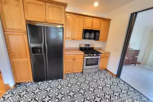 5530 W Warwick Ave, Chicago, IL 60641 - Photo 16