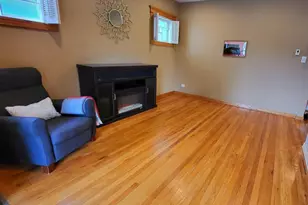 5530 W Warwick Ave, Chicago, IL 60641 - Photo 4