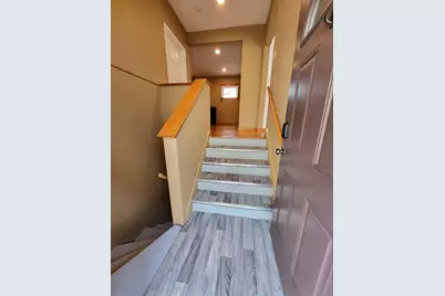 5530 W Warwick Avenue, Chicago, IL 60641 - Photo 2