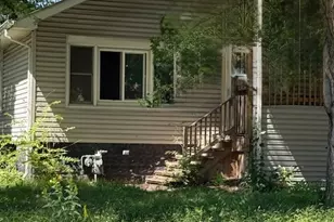 17046 Winchester Ave, Hazel Crest, IL 60429 - Photo 2