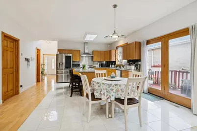 238 Hillcrest Avenue, Addison, IL 60101 - Photo 8
