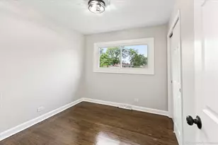 16211 Joyce Cir, South Holland, IL 60473 - Photo 14