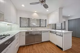 710 Strawberry Hill Dr, Glencoe, IL 60022 - Photo 14