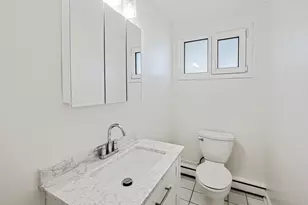 1056 E Villa Dr, Des Plaines, IL 60016 - Photo 10