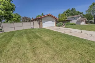 601 Fairlane Dr, Joliet, IL 60435 - Photo 26