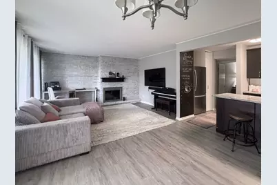 5511 E Lake Drive #97-B, Lisle, IL 60532 - Photo 2