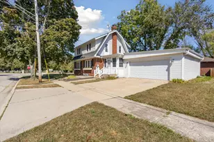 415 Logan St, Rockford, IL 61103 - Photo 4