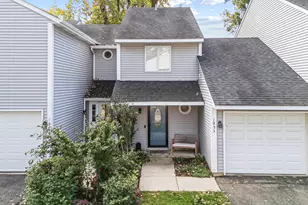 1953 Charles Ln, Aurora, IL 60505 - Photo 2