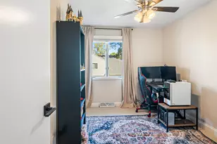 1953 Charles Ln, Aurora, IL 60505 - Photo 14