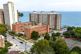 7363 S South Shore Dr, Chicago, IL 60649 - Photo 2