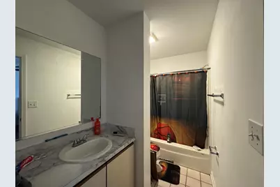 2605 E Martha Place, Burnham, IL 60633 - Photo 10