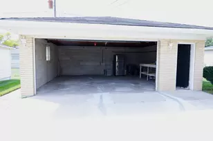 618 Marquette Ave, Calumet City, IL 60409 - Photo 22