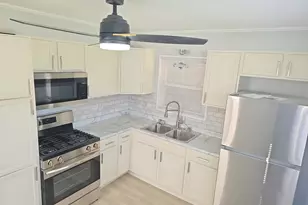 138 Algonquin St, Park Forest, IL 60466 - Photo 6