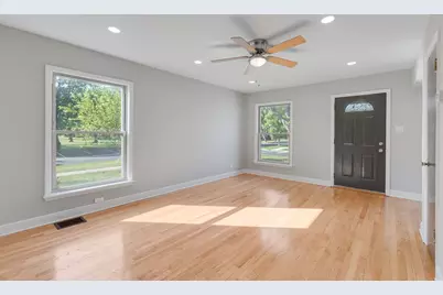 723 Balmoral Avenue, Westchester, IL 60154 - Photo 6