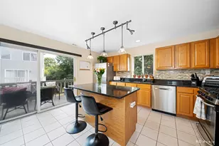 2611 Woodmere Dr, Darien, IL 60561 - Photo 22
