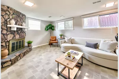 286 Merrill Avenue, Calumet City, IL 60409 - Photo 16