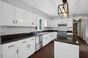 11325 Hummingbird Ln, Mokena, IL 60448 - Photo 12