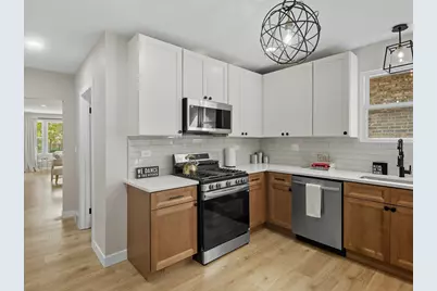 8442 S Kingston Avenue, Chicago, IL 60617 - Photo 10