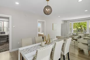 8442 S Kingston Ave, Chicago, IL 60617 - Photo 4