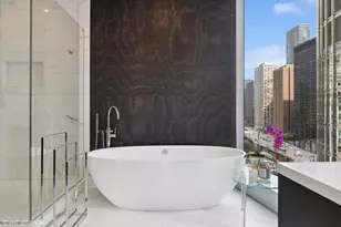 403 N Wabash Ave, Chicago, IL 60611 - Photo 32