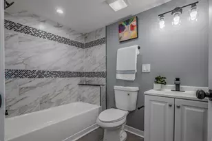 7832 S Eberhart Ave, Chicago, IL 60619 - Photo 12