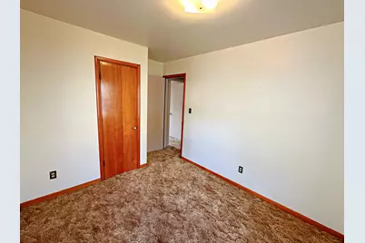 703 Iowa Avenue, Streator, IL 61364 - Photo 16