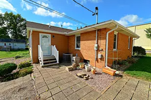 703 Iowa Ave, Streator, IL 61364 - Photo 26