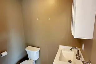 703 Iowa Ave, Streator, IL 61364 - Photo 12