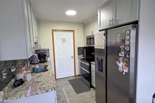 9314 Wherry Ln, Orland Park, IL 60462 - Photo 2