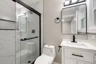 92-88 N Airlite St, Elgin, IL 60123 - Photo 10