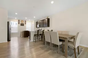 10306 Kerry Ridge Ct, Chicago Ridge, IL 60415 - Photo 8