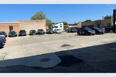 4536 N Elston Avenue, Chicago, IL 60630 - Photo 2