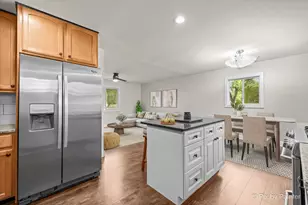 4 Austin Ave, Carpentersville, IL 60110 - Photo 6