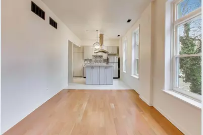 600 N May Street #2R, Chicago, IL 60642 - Photo 8