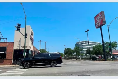 1300 W North Avenue, Chicago, IL 60642 - Photo 2