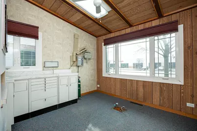 1825 E Roosevelt Road, Wheaton, IL 60187 - Photo 10