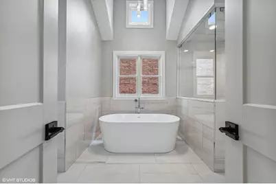 3302 N Hoyne Avenue, Chicago, IL 60618 - Photo 12