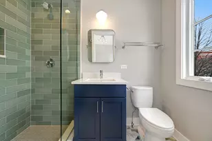 3302 N Hoyne Ave, Chicago, IL 60618 - Photo 20